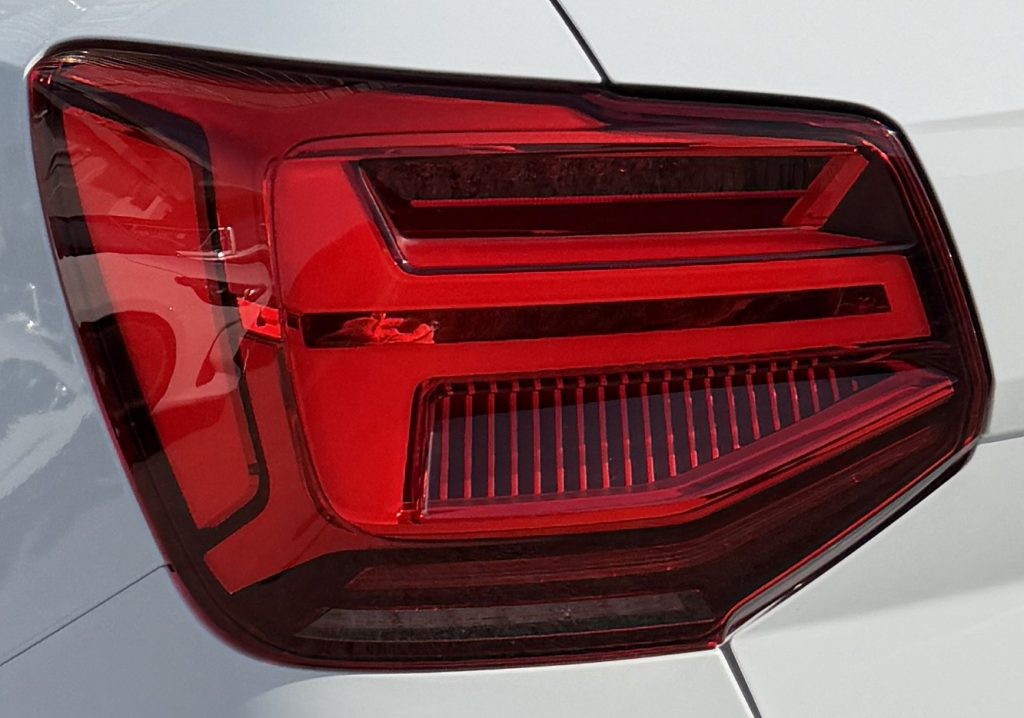 AUDI Q2 35 TFSI 150CH COD S-LINE S-TRONIC 7